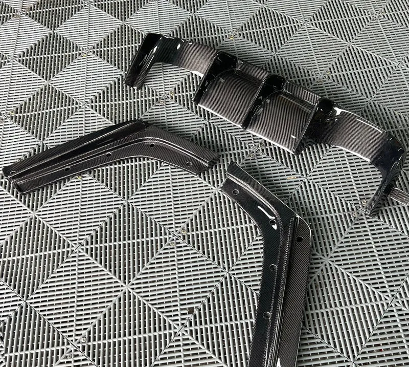 Diffuseur Style V Fibre Carbone BMW F80 F82 F83
