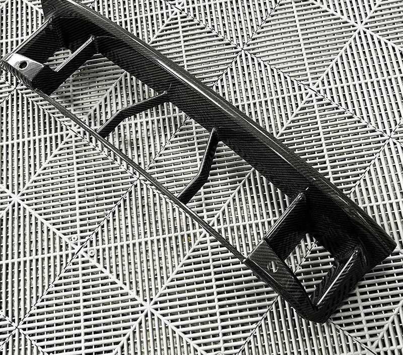 Kit Calandre Centrale Avant Carbone BMW G87 M2