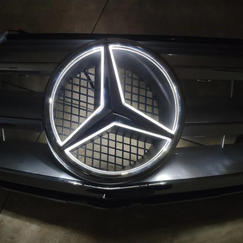 Grille LED Mercedes W204 C300 C350 Noir Chrome