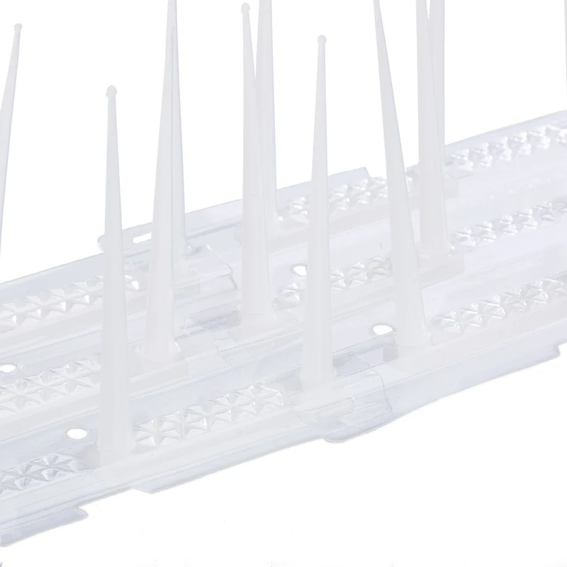 Lot de 4 plaques anti-pigeons pour balcon et toit 60 x 10 cm protection efficace contre les intrus en plastique transparent 13_0015357