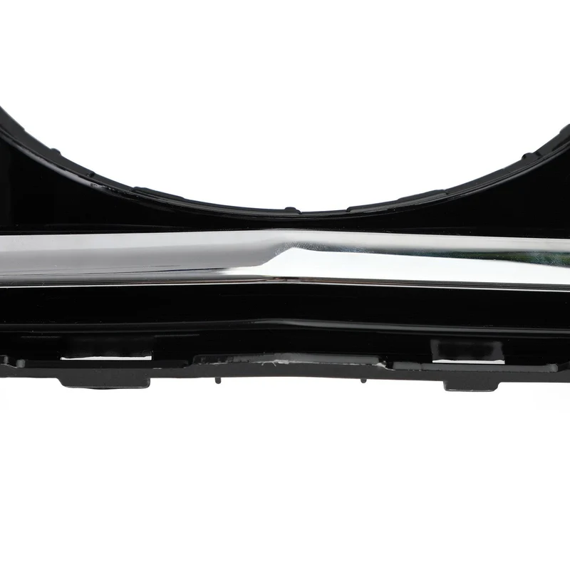 Grille Calandre Avant LED Noire Chromée Benz Classe C W204