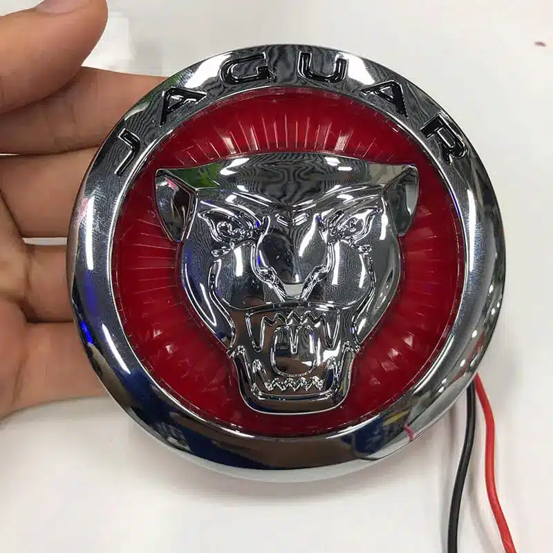 Emblème Jaguar LED 4D lumineux pour calandre avant 2 tailles