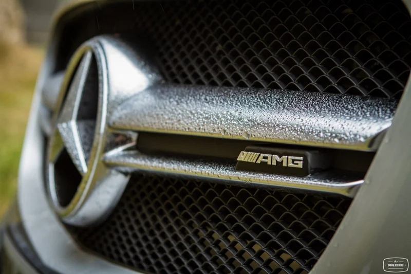 Emblème calandre AMG Mercedes argent