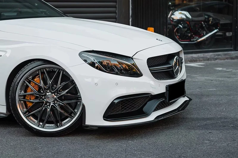 Lame avant Mercedes Classe C W205 type AMG