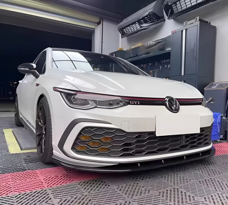 Lame avant VW Golf 8 type GTI R-Line