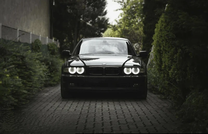 Phares LED Angel Eyes BMW Série 7 E38