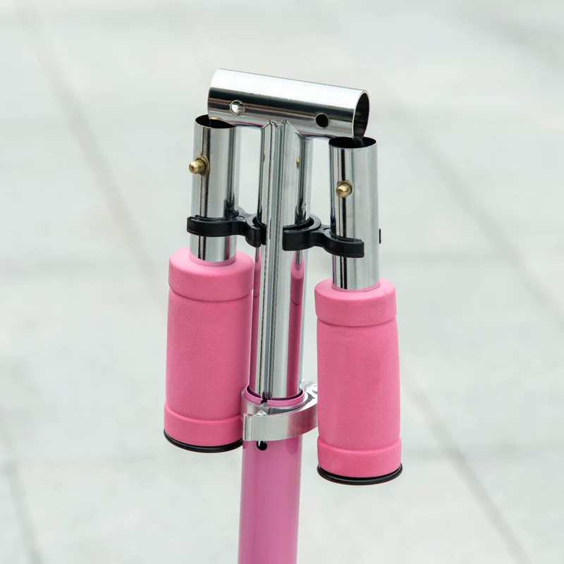 Trottinette enfant pliable 67 x 32 x 78 cm guidon réglable 4 niveaux roues lumineuses 3 à 7 ans moderne en métal rose 21_0000683