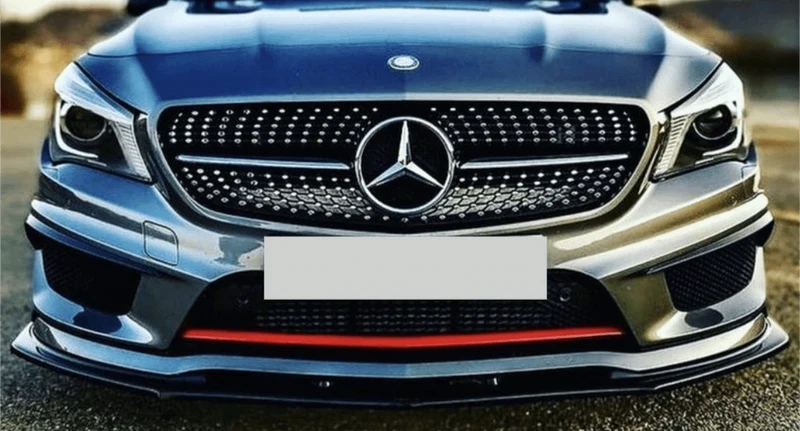 Lame avant Mercedes CLA C117 noir brillant