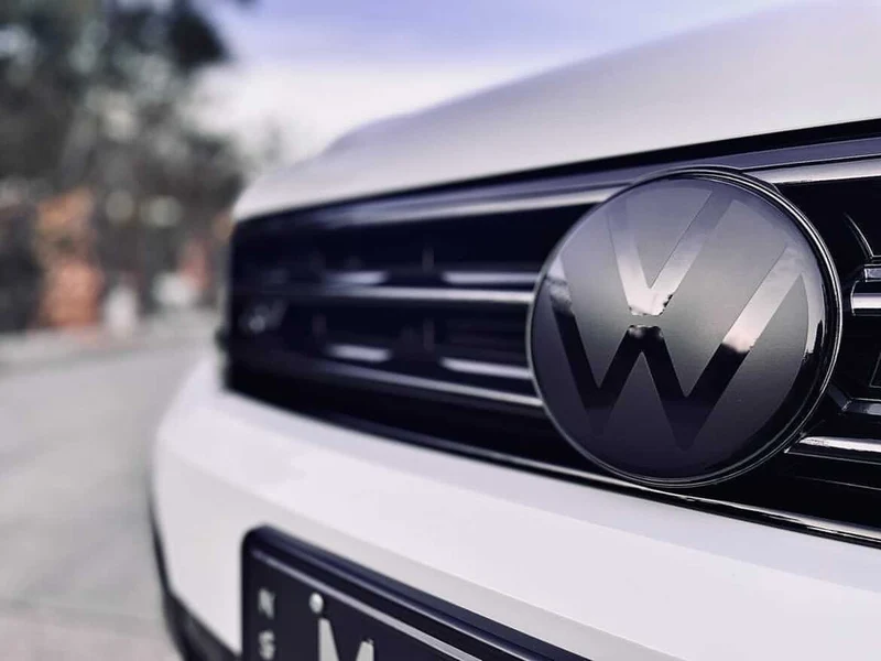 Emblèmes calandre coffre noirs VW Passat B7 pack