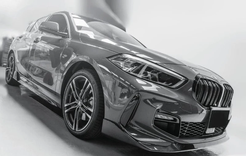 Calandre BMW Série 1 F40 noir brillant