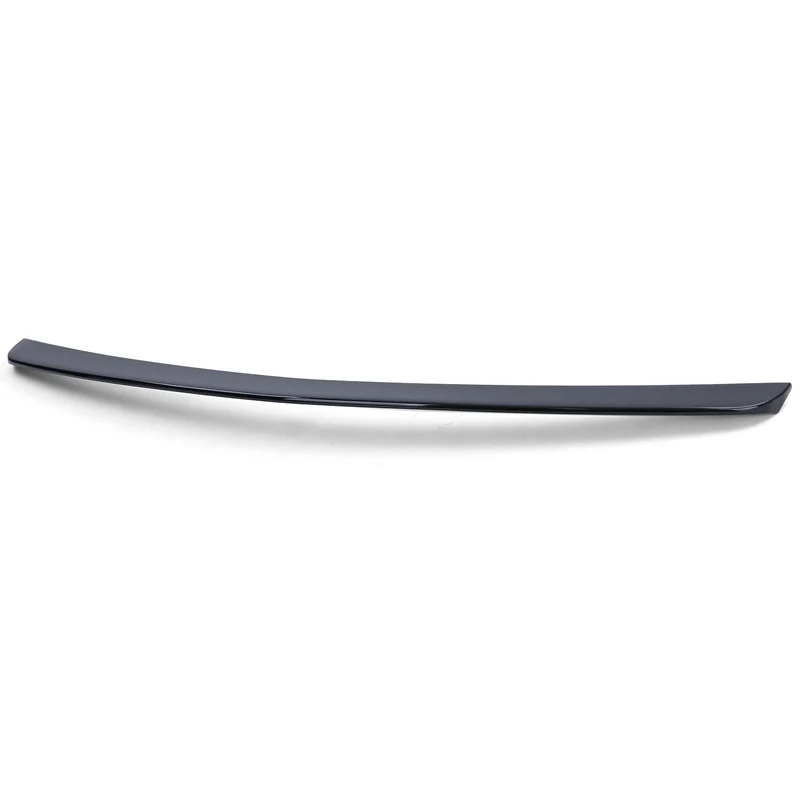 Becquet Mercedes Classe C W204 noir brillant