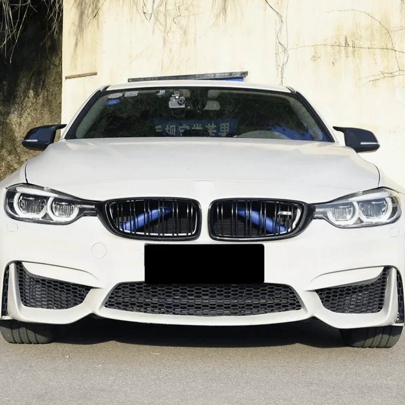 Garnitures V-Brace calandre BMW barres colorées