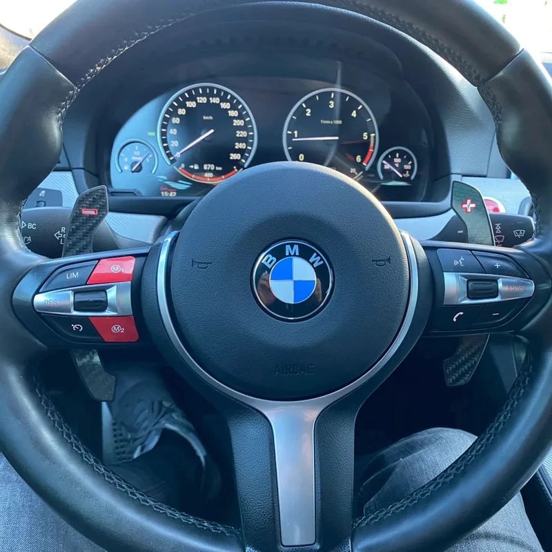 Extension palette au volant carbone BMW Série M Sport