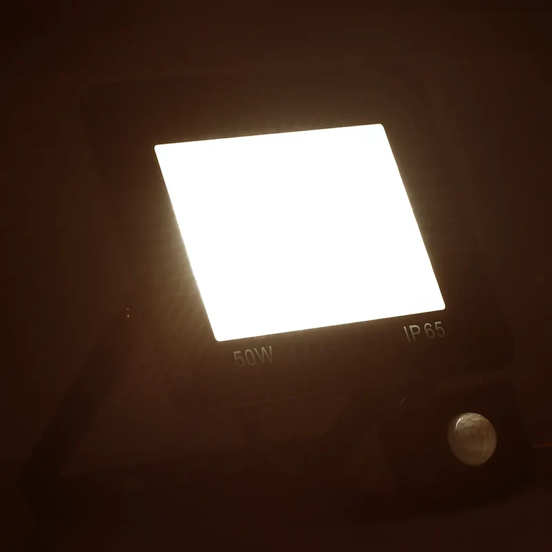 Projecteur à LED avec capteur 23 x 19,5 cm détection 180° extérieur moderne en aluminium noir 02_0046088