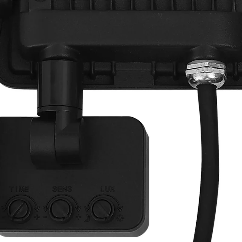 Projecteur à LED avec capteur extérieur 13 x 16,5 cm éclairage optimal angle 180° design moderne en aluminium noir 02_0046086