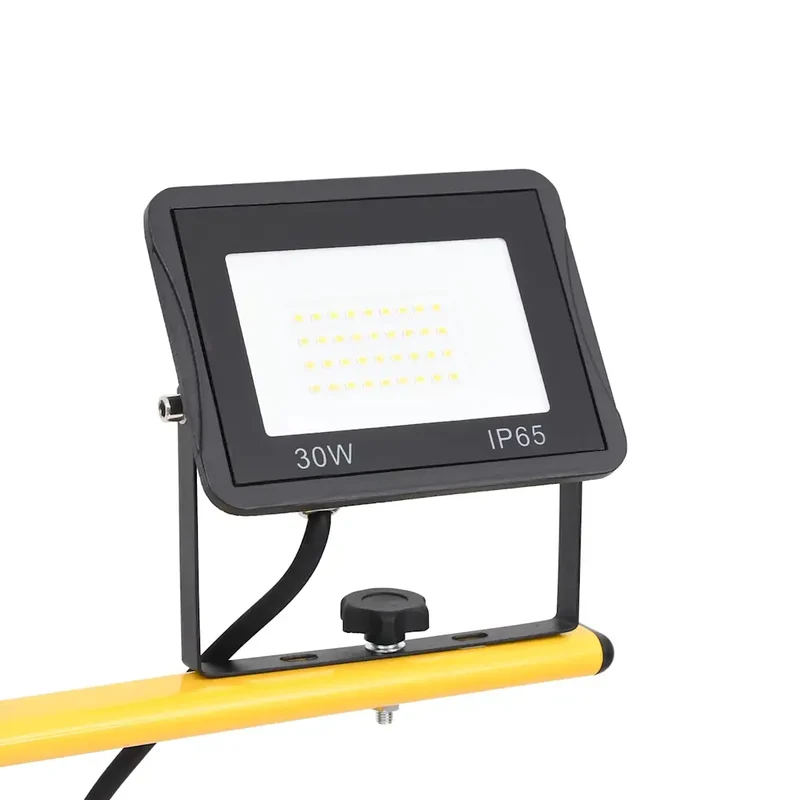 Projecteur à LED avec trépied réglable 78 x 78 x 169 cm éclairage puissant design moderne en aluminium noir 02_0046109