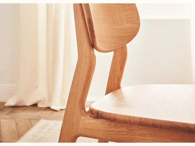 Chaise en bois massif TARA